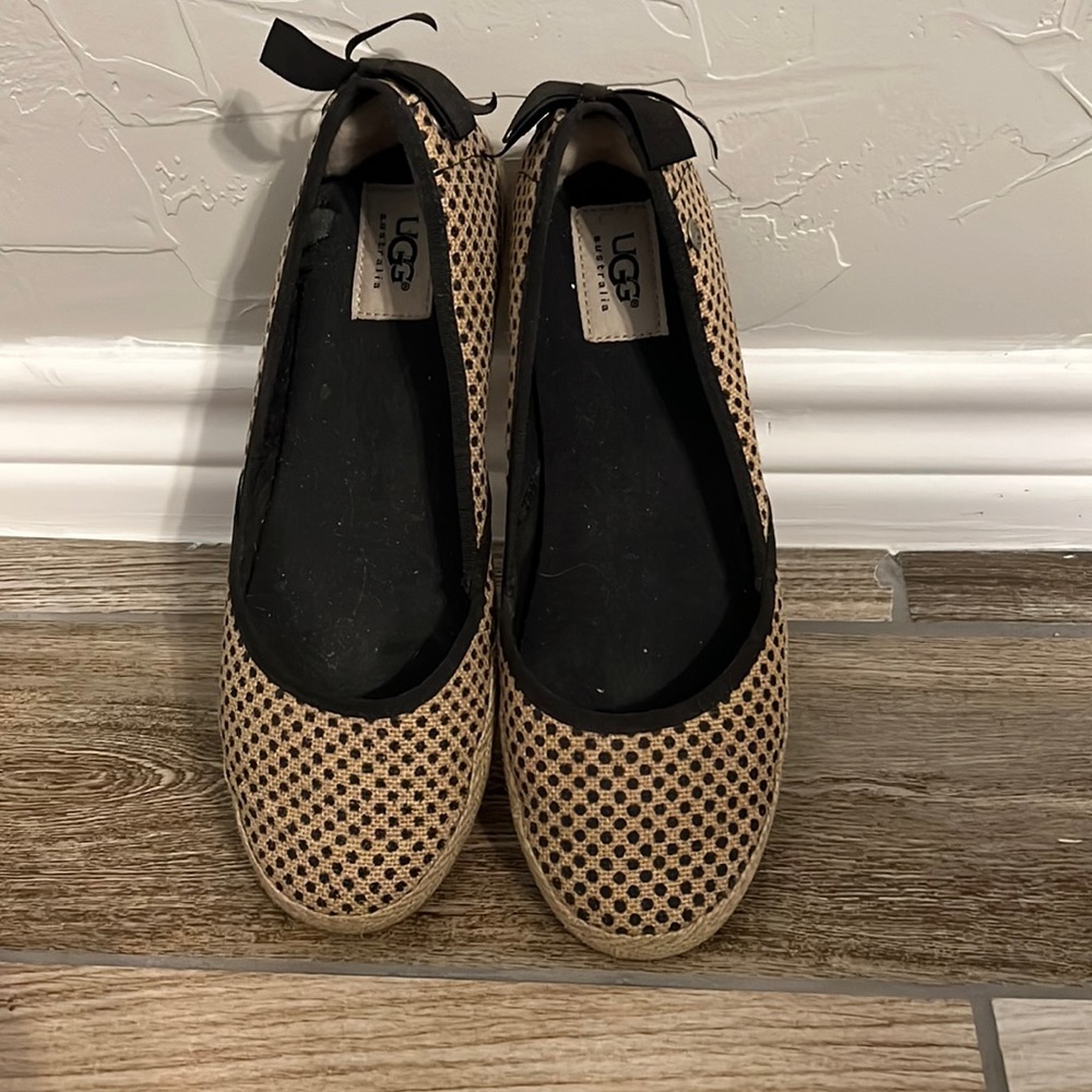 Ugg flats